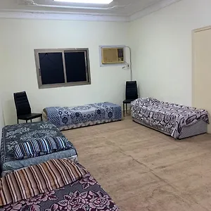 احجز هنا