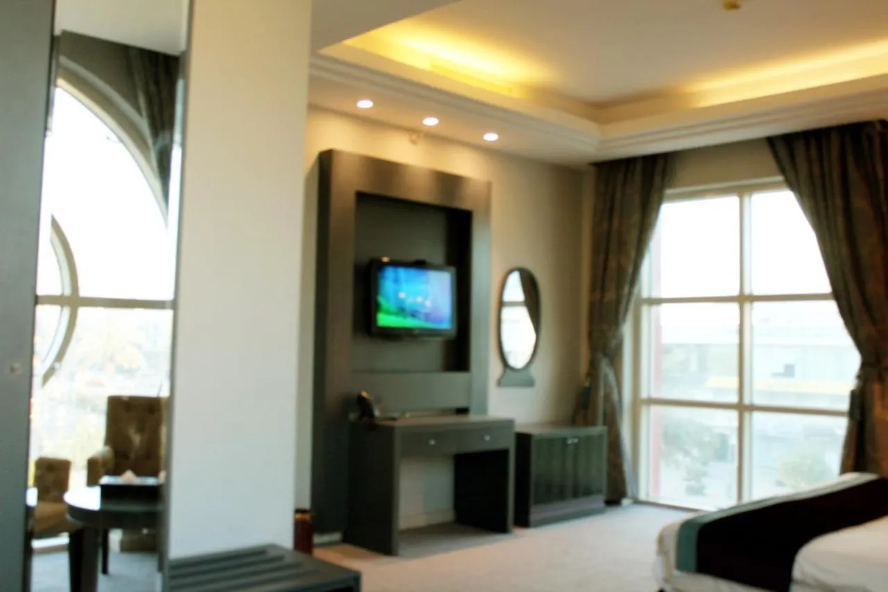 Business Inn Tahlia Hotel Riyadh 4*,  Saudi Arabia