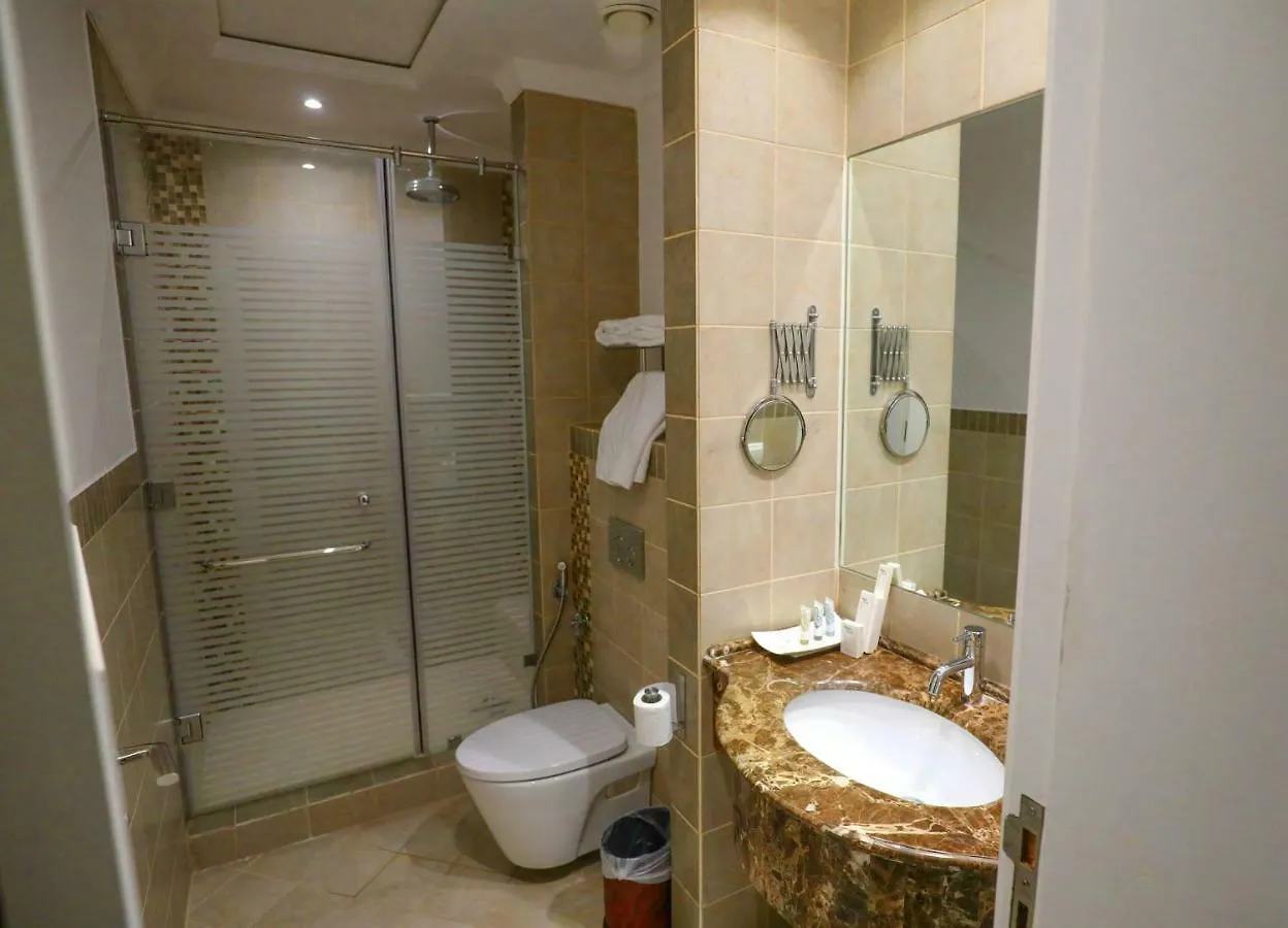 Business Inn Tahlia Hotel Riyadh