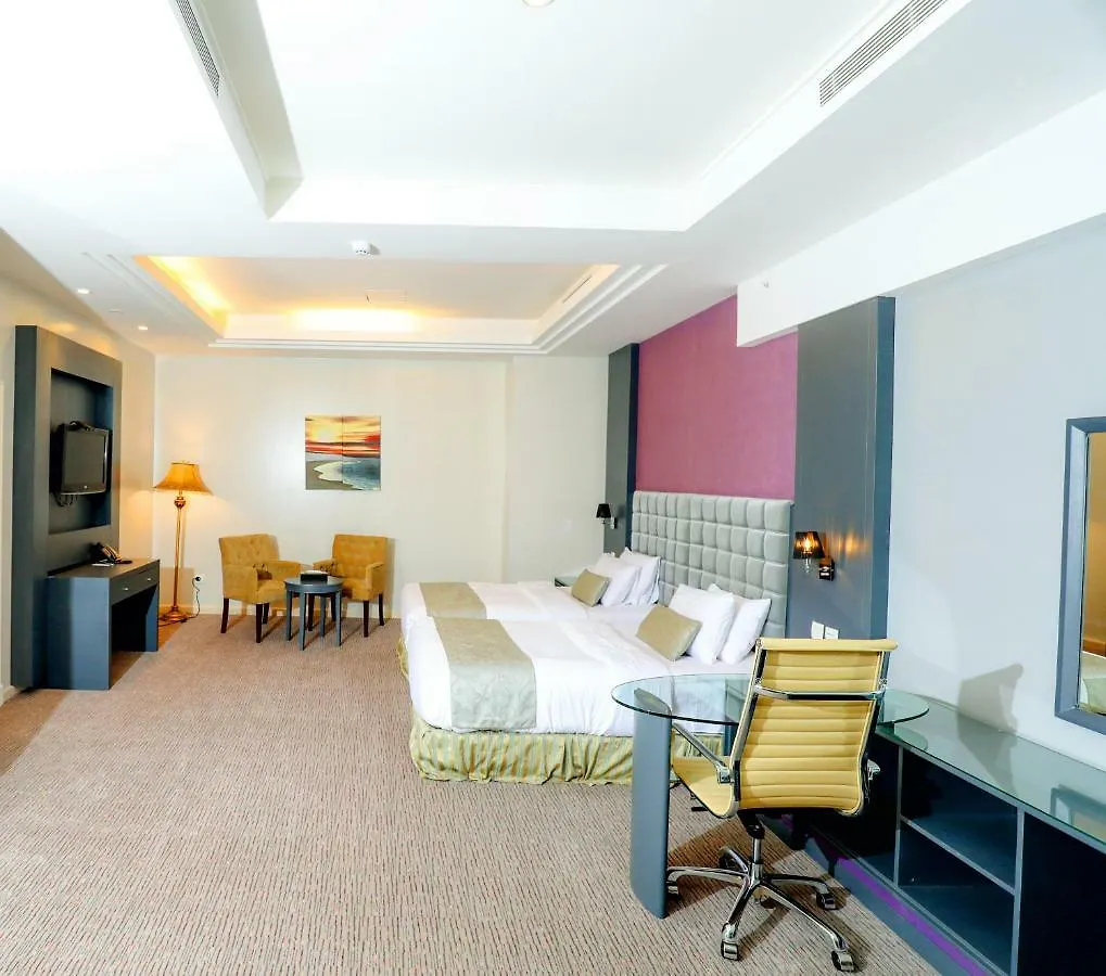 Business Inn Tahlia Hotel Riyadh